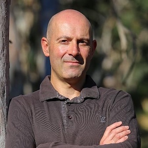 Photo of Australian crime author Peter Papathanasiou
