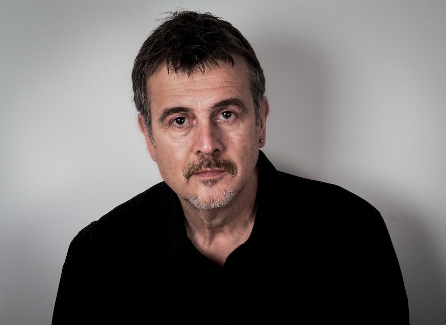 Landscape photo of British crime fiction author Mark Billingham